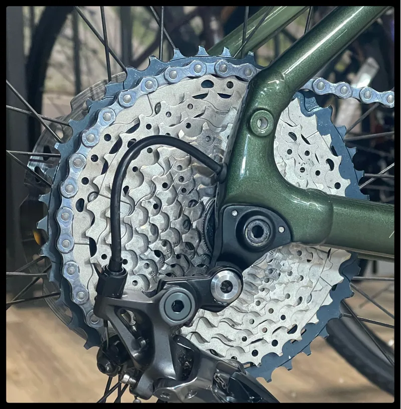 Revolt E+ Pro 25km/h Medium Army 2020-5